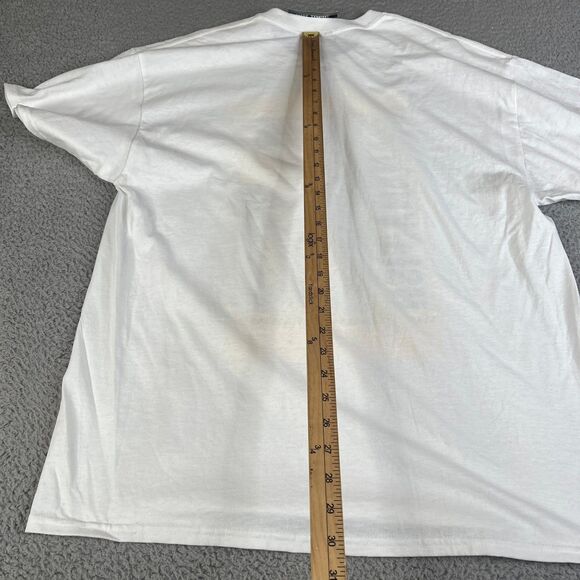 Hot Topic T-Shirt Mens XL White Banana Fish Graphic Tee - Picture 4 of 7